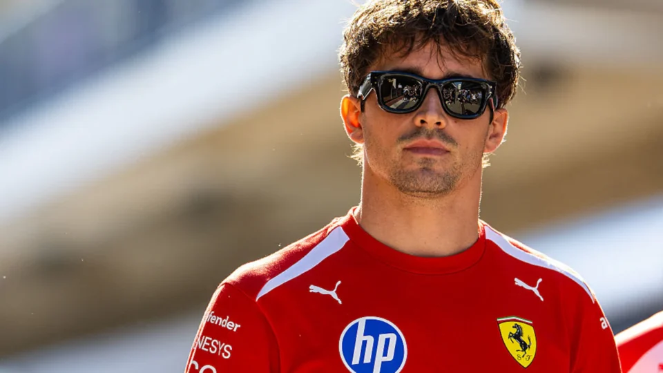 Charles Leclerc Sets Pace for Ferrari in United States Grand Prix Practice — Photo: Getty