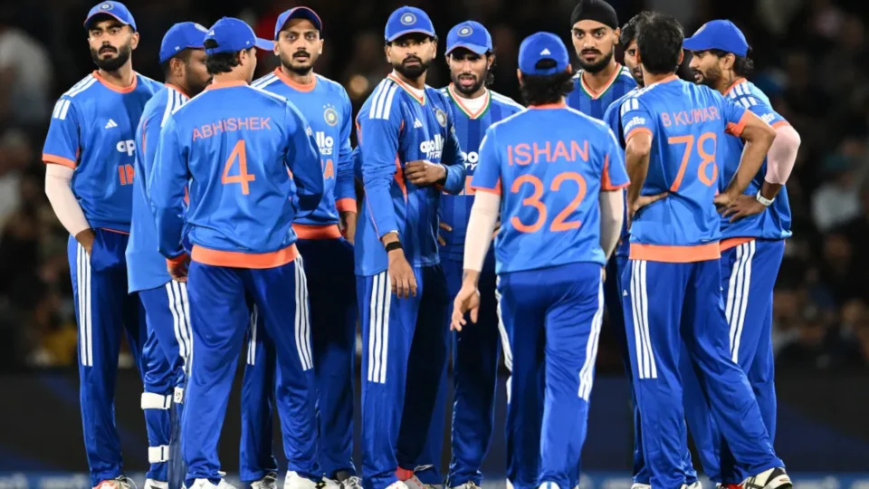 Dinesh Karthik Urges Gautam Gambhir to Alter India's Playing XI for Second T20I — Photo: AFP