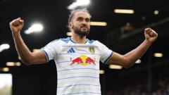 Dominic Calvert-Lewin Nears New Leeds Contract Amid Manchester United Interest