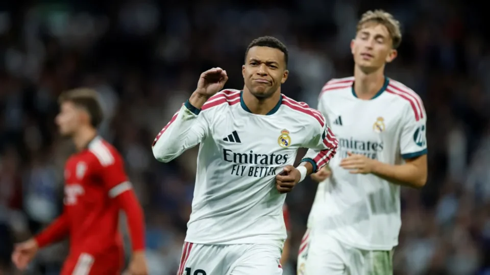 Real Madrid Defeat Sevilla 4-1 As European Leagues Deliver Dramatic Action — Photo: AFP