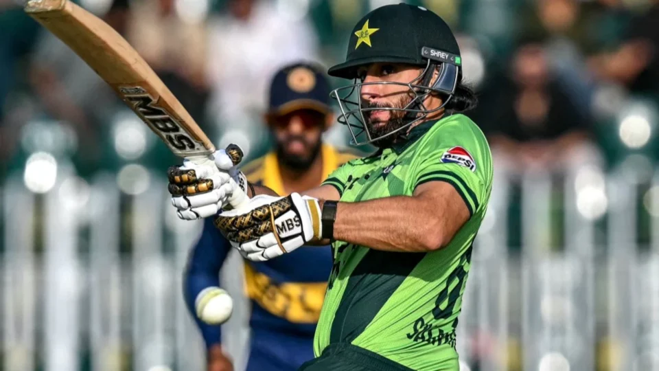 Pakistan Batter Salman Agha Sets Unique ODI Record with Century Against Sri Lanka — Photo: AFP
