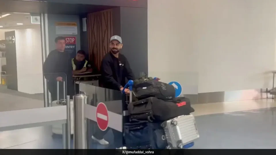 Virat Kohli's Arrival in Auckland Triggers Fan Frenzy Ahead of ODI Series — Photo: X (Twitter)